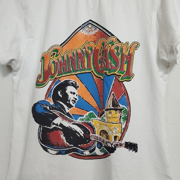 Johnny Cash Graphic Distressed Tee - Picture 3 of 10